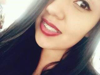 Еротски видео цхат Simone-Allen