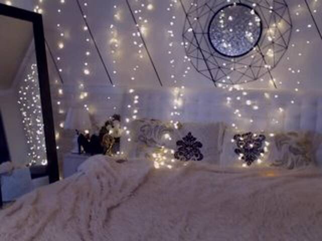 Емитовање снимка екрана AnasteishaLux