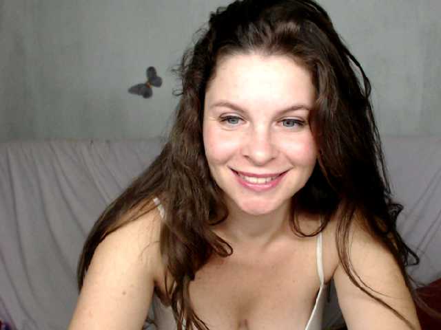 Емитовање снимка екрана SindyBabyDoll