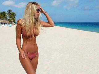 Еротски видео цхат SindyDebbie