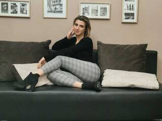 Еротски видео цхат SindyMaxim