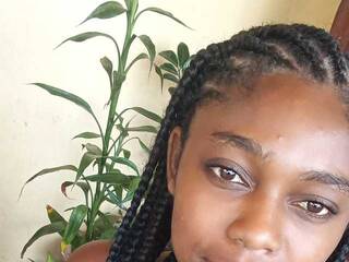 Еротски видео цхат SirenahMayrah