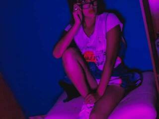 Еротски видео цхат skarl3tt