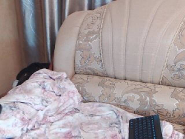 Емитовање снимка екрана Sky_Julia