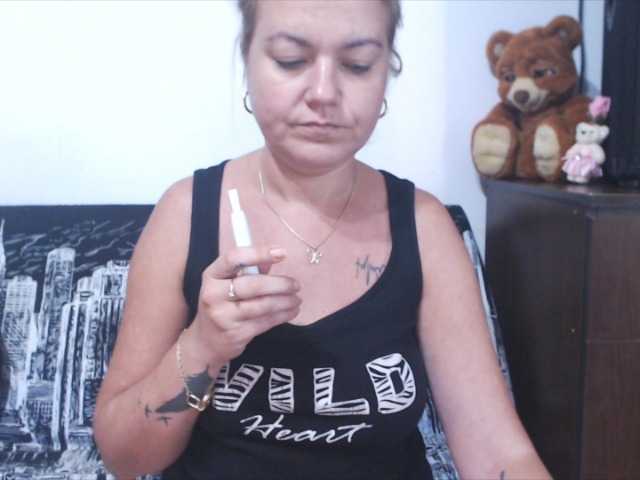 Емитовање снимка екрана Softhottmilf