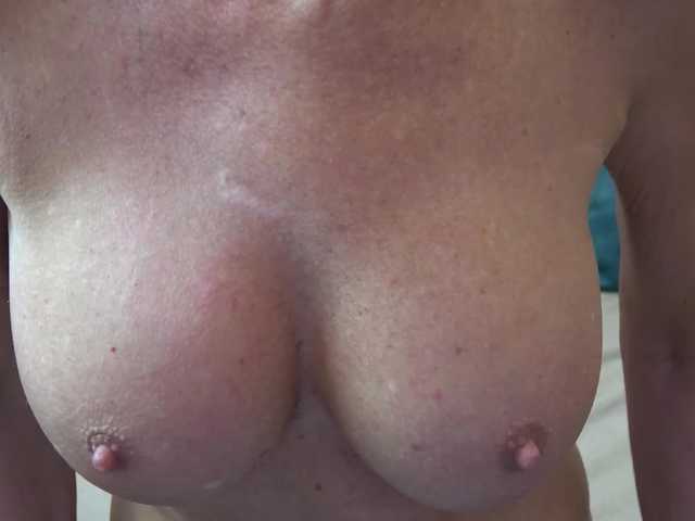 Фотографије SonjaKovach #new #bigboobs #mature #milf #ladies suck my wood-dildo (home made) lets cum with me if you can HIT my GOAL 656