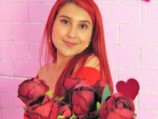 Еротски видео цхат Sophia-Turner