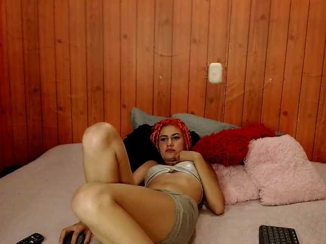 Фотографије Sophia-Tylor Hi guys, it's a pleasure to be here with you, I'm new, you would like to support me? 150 tk fuck pusszy