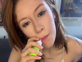 Еротски видео цхат SophieeFlamme