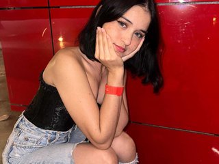 Еротски видео цхат SophieeJacobs