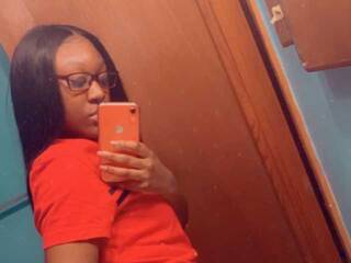 Еротски видео цхат spoileddoll