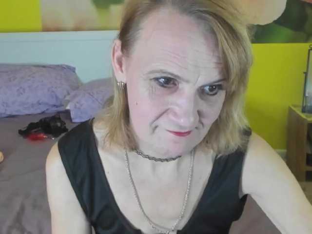 Емитовање снимка екрана SqurtyLally69