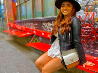 Еротски видео цхат StephanieDaniels