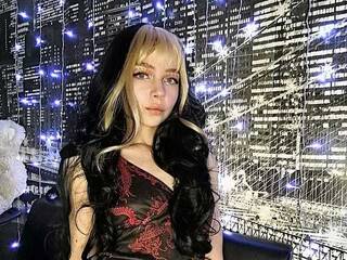 Еротски видео цхат StephaniMarmi