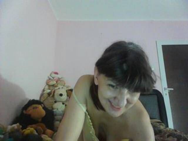 Емитовање снимка екрана strawberychus