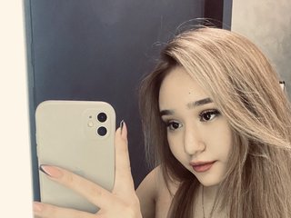 Еротски видео цхат SujiMin