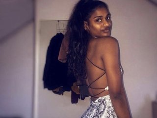 Еротски видео цхат surayaNdia