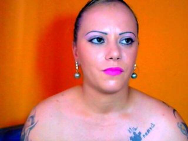 Емитовање снимка екрана sweetalicee