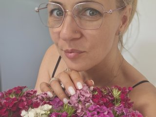 Еротски видео цхат Sweetaniaa