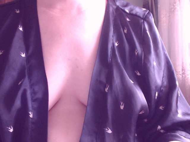 Фотографије SweetBrunete on samuse ensemble;)? ...xxx...on commence avec 30 tokens seins....et on continue..xxxx