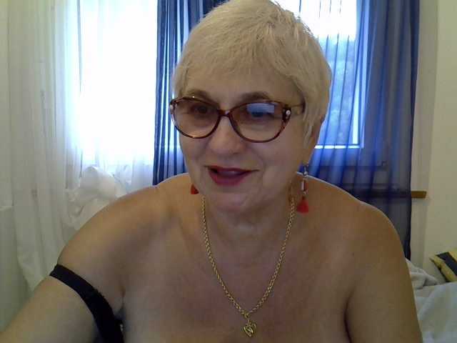 Фотографије SweetCherry00 no tip no wishes, 30 current I will show the figure, subscription 10, camera 50 token.