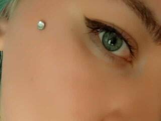 Еротски видео цхат SweetJuicePeach