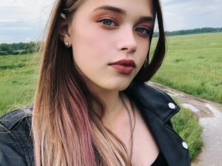 Еротски видео цхат SweetKitten17