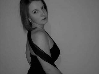 Еротски видео цхат SweetKitty3