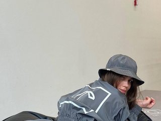 Еротски видео цхат SweetKittyX