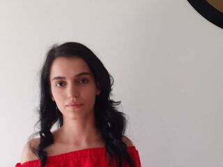 Еротски видео цхат SweetMelody20