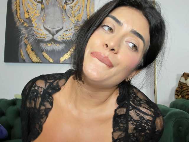 Емитовање снимка екрана AnnaKarin