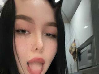 Еротски видео цхат Sweetsha