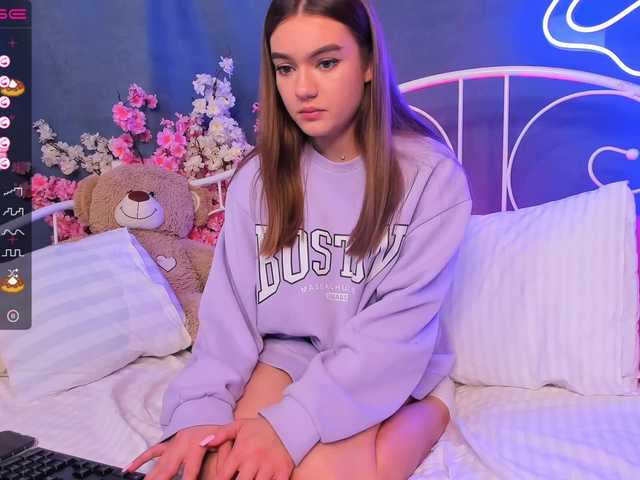 Емитовање снимка екрана SwettyChloe_