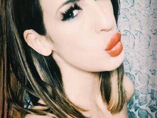 Еротски видео цхат SwimsuitModel