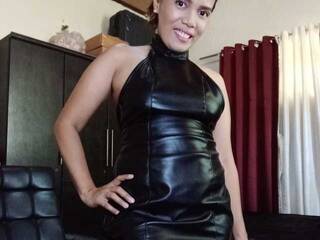 Еротски видео цхат SwitchyNikkie