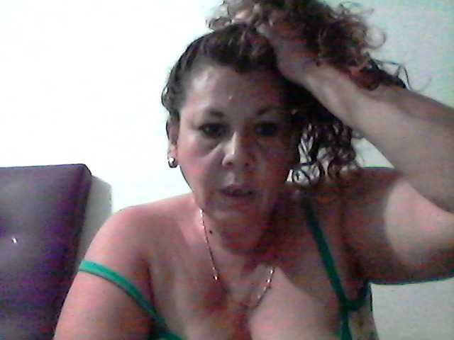 Емитовање снимка екрана SylviaFerrer