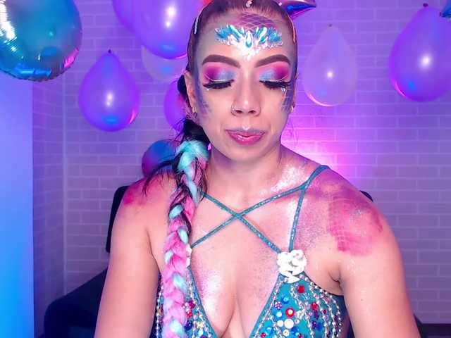 Емитовање снимка екрана TaraFisherX