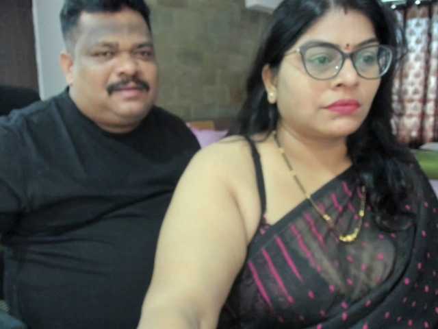 Фотографије tarivishu23 #bibboobs #bigass #indian #couple #milf #glasses #tatoo #bbw #housewife #hindi #bbw #curvy#desi