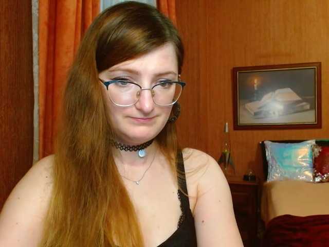 Фотографије tastyAriel Sweet and yet dang naughty ;) #innocentface #sweet #petite #glasses #fetish #natural #domina #teaser #cfmn #joi #cei #cbt #sph