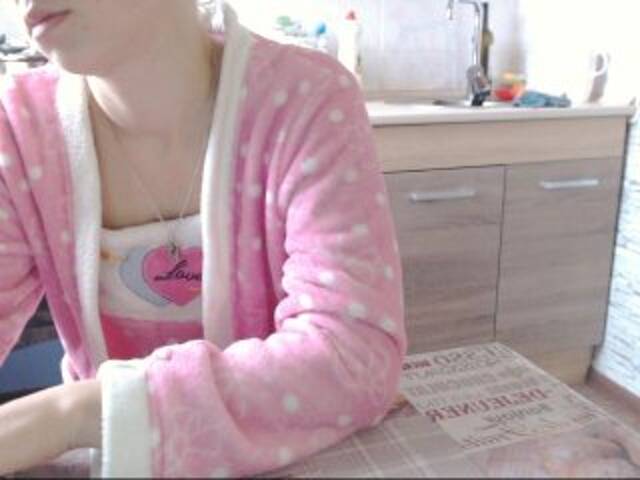 Емитовање снимка екрана PlayGirlKiss