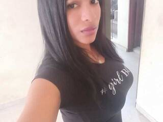 Еротски видео цхат TenishaWunder