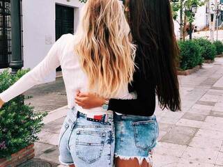 Еротски видео цхат Theby2