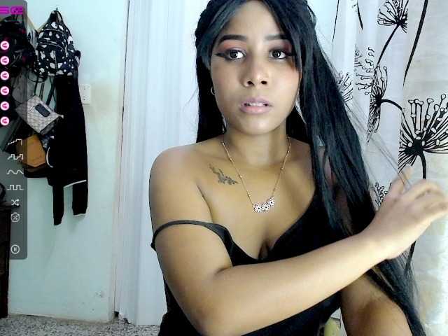 Фотографије Tianasex Your pretty girl wants to have fun today #ebony #young #latina #18 :)
