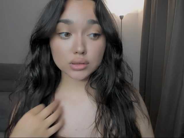 Емитовање снимка екрана Tiffffanyy