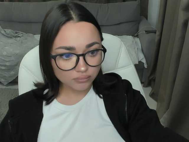 Емитовање снимка екрана Tiffffanyy