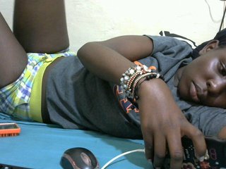 Еротски видео цхат Tightpussie1