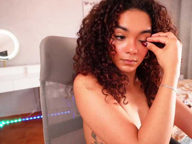 Емитовање снимка екрана TinaTaylor