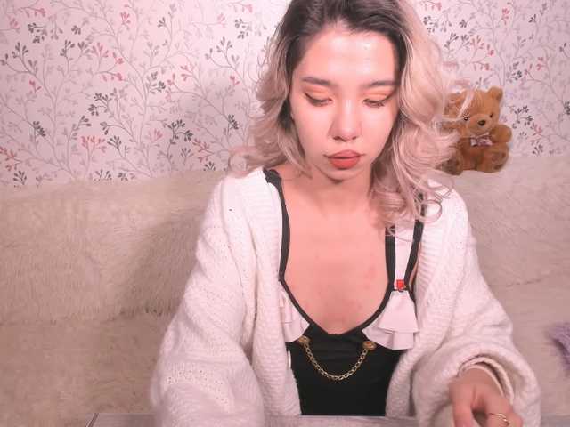 Фотографије tinitot Hey hi there! Im Lina and im new here! Lets have fun with me and be my first ;) Use my random level just a 25 tokens =)