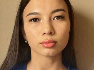 Еротски видео цхат TinyAlove