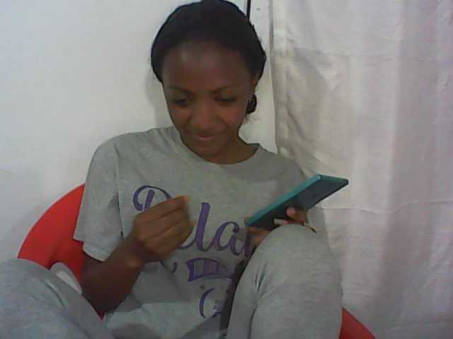 Емитовање снимка екрана tinychloe